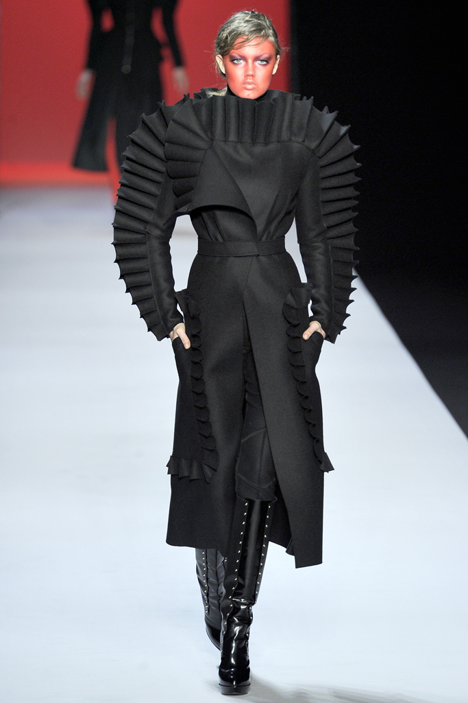 Viktor & Rolf 2011ﶬ DƬ