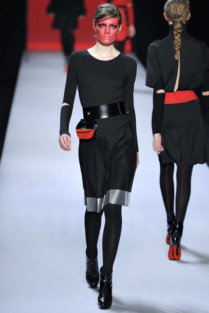 Viktor & Rolf 2011ﶬ DƬ