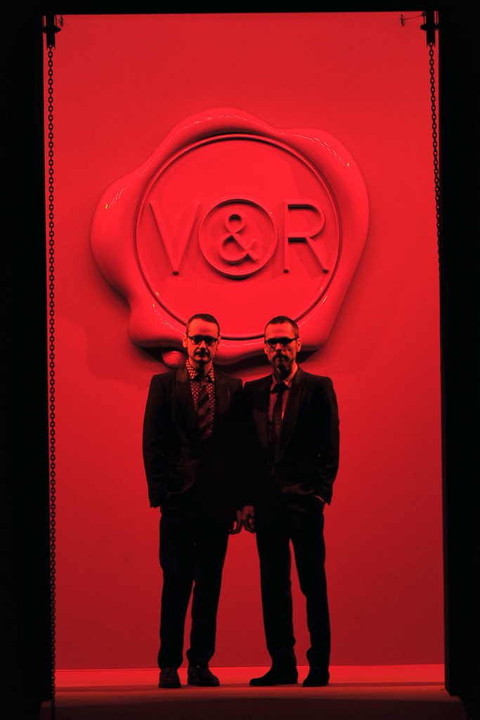 Viktor & Rolf 2011ﶬ DƬ