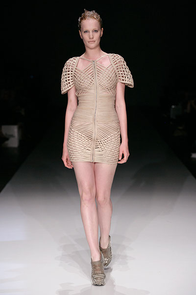 Iris van Herpen x United Nude 2011DƬ