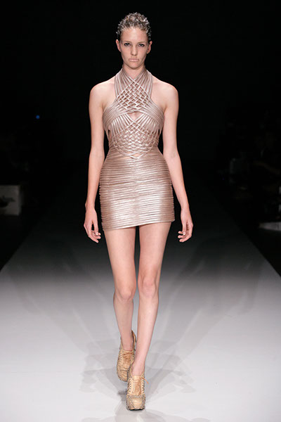 Iris van Herpen x United Nude 2011DƬ