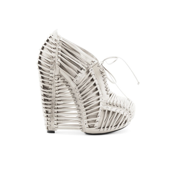 Iris van Herpen x United Nude 2011DƬ