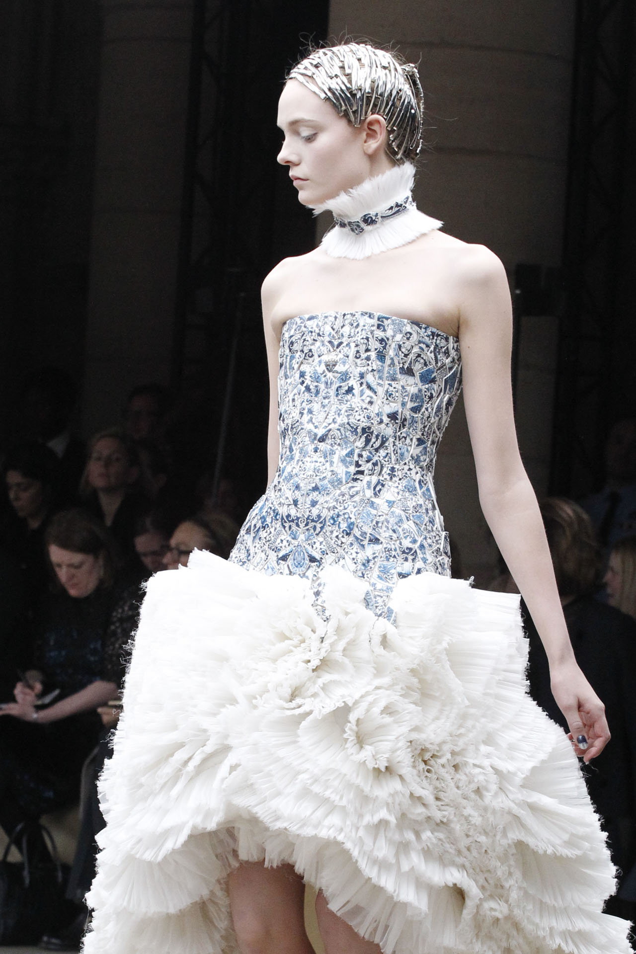 Alexander McQueen 2011ﶬ(x)(ji)DƬ