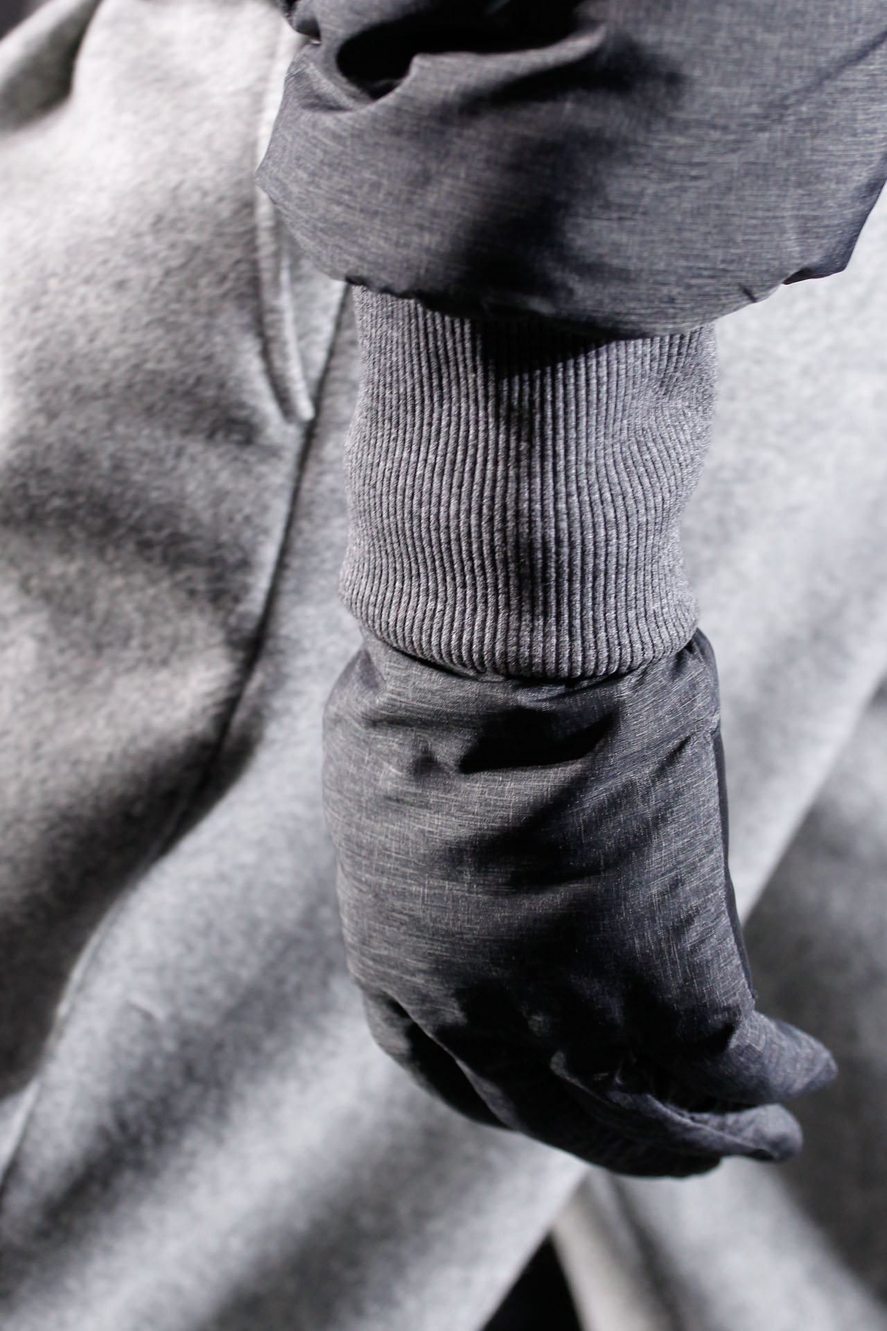 Calvin Klein 2011ﶬbDƬ