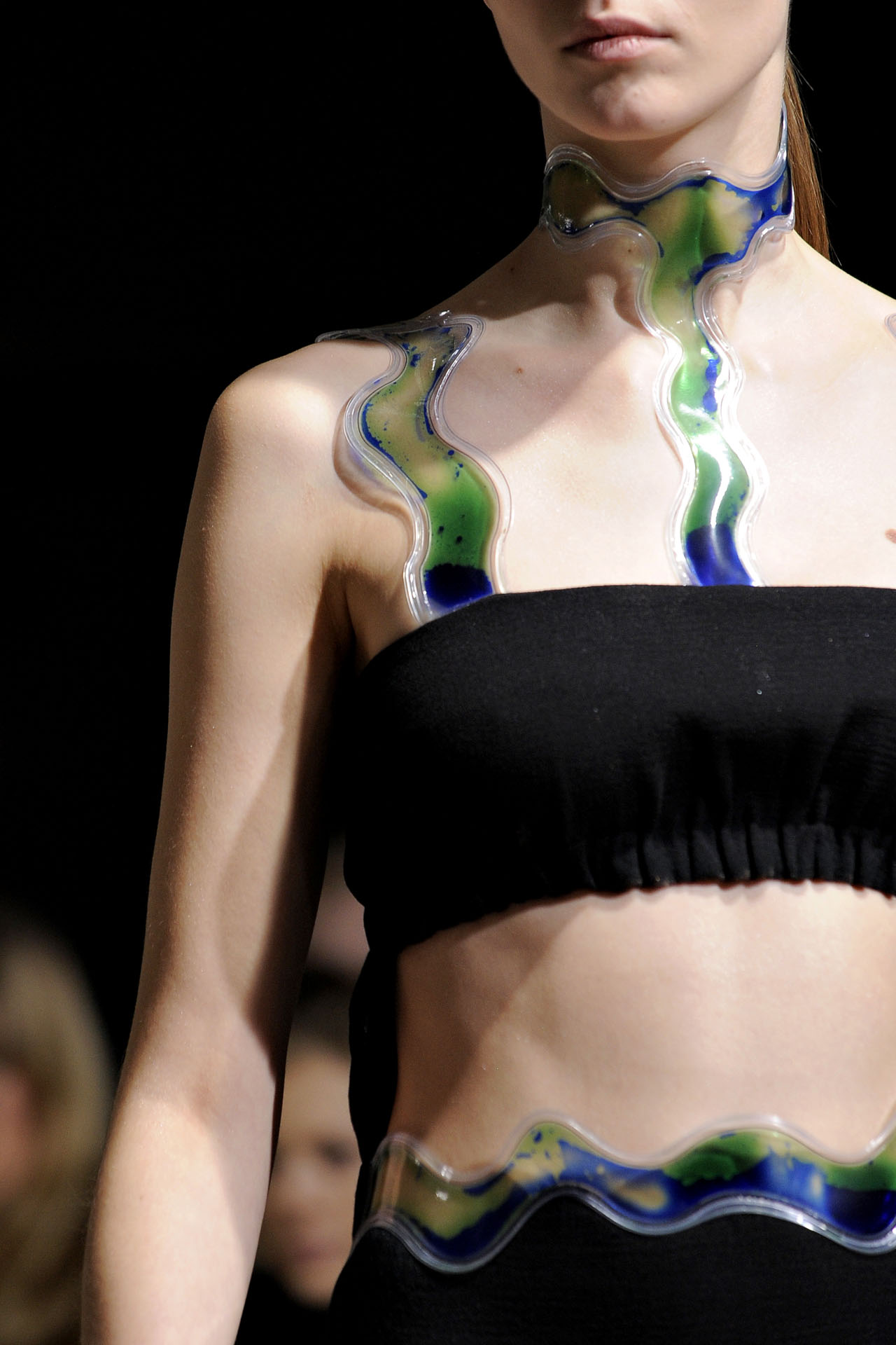 Christopher Kane 2011ﶬDƬ