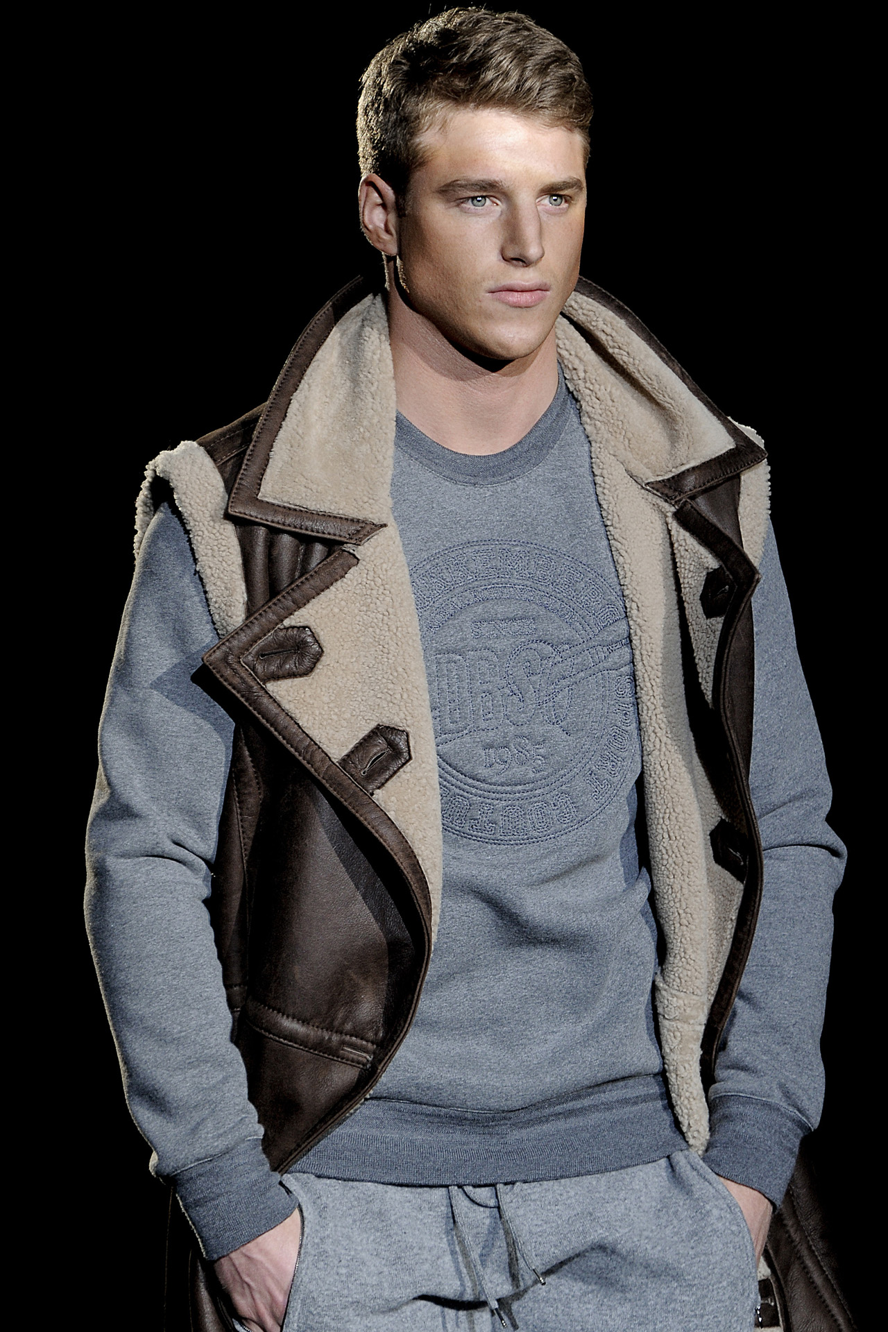Dirk Bikkembergs 2011ﶬ(x)(ji)DƬ