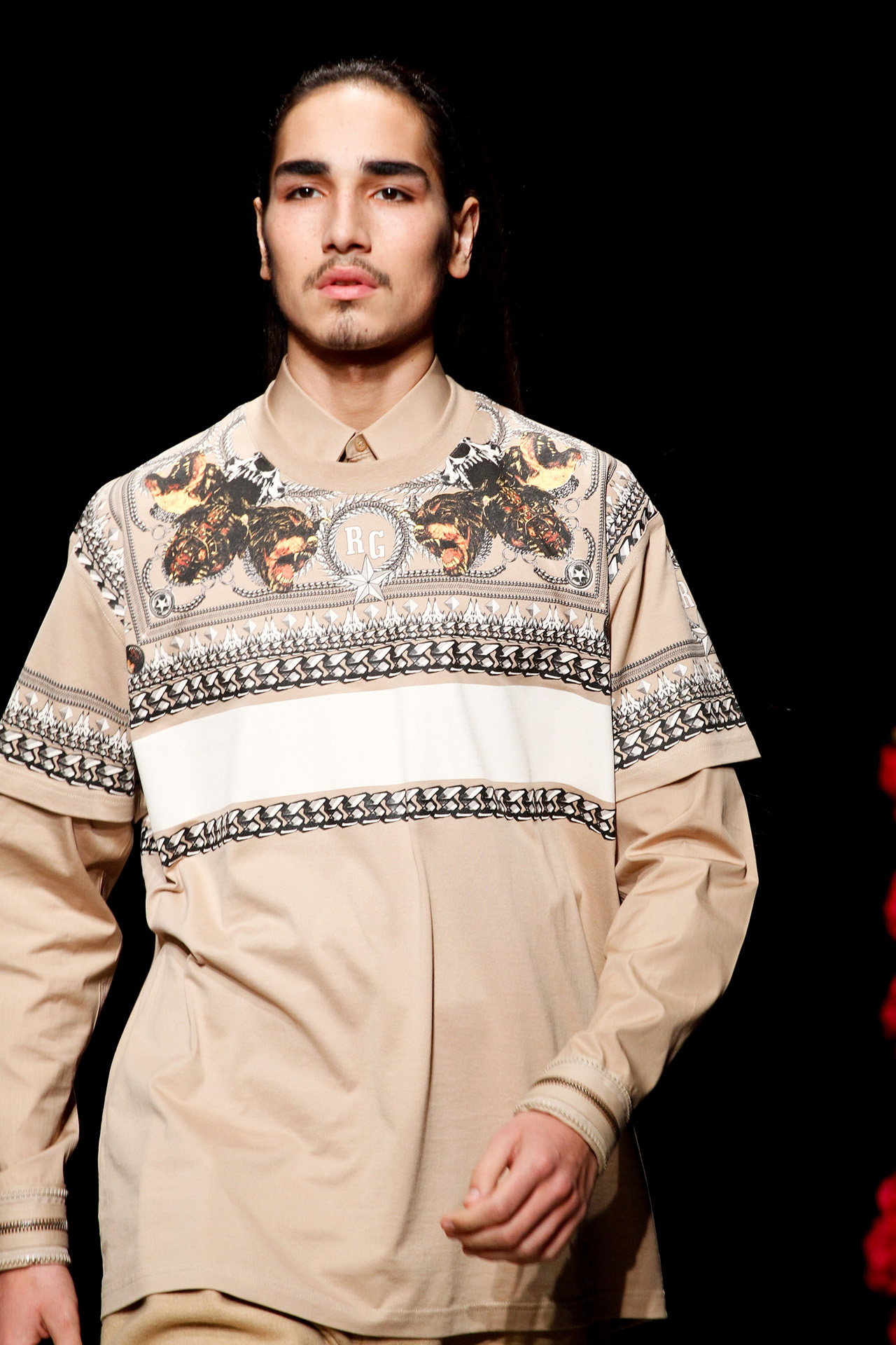 Givenchy 2011ﶬbDƬ