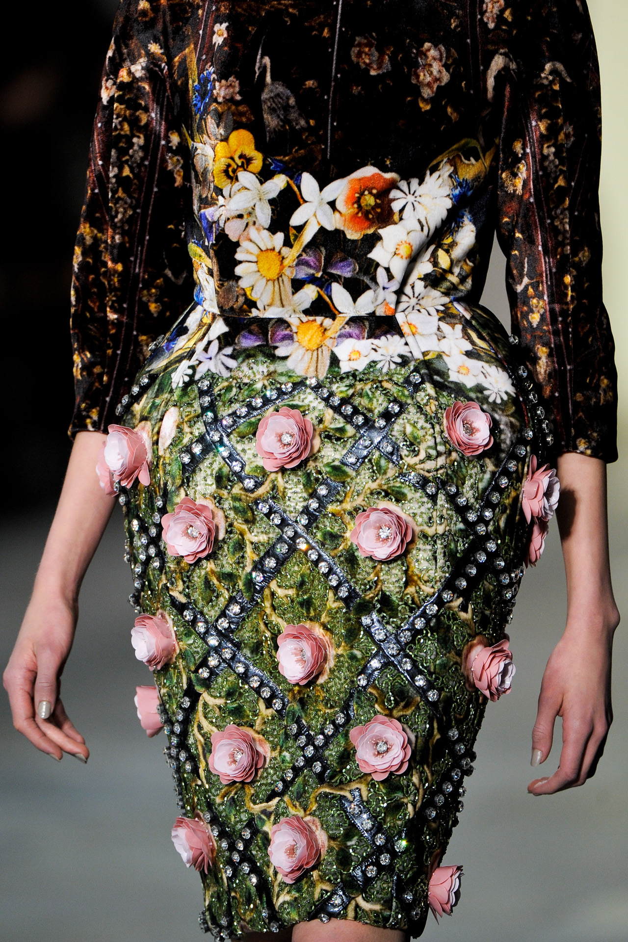 Mary Katrantzou 2011ﶬ(x)(ji)DƬ