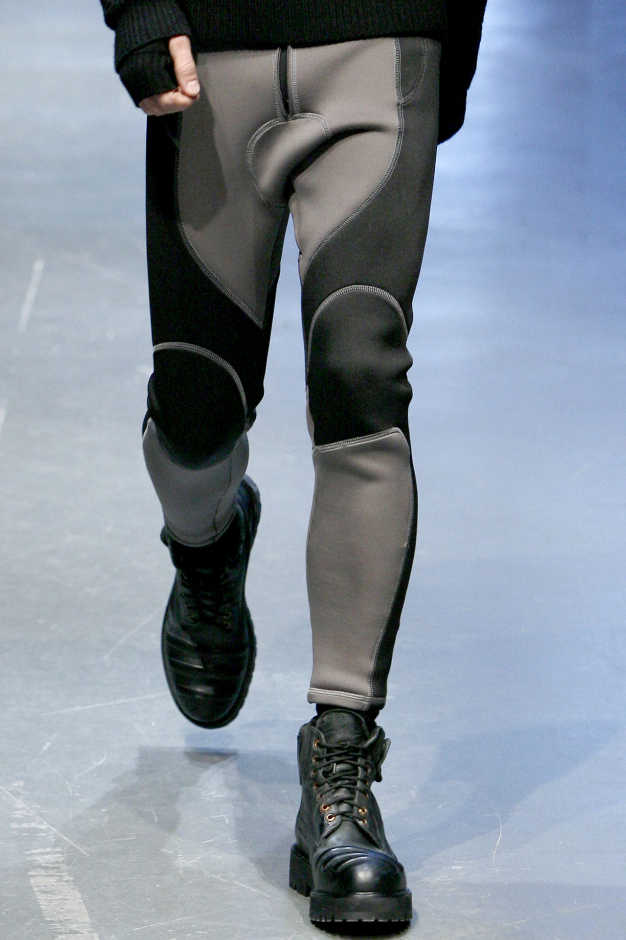 Neil Barrett 2011ﶬDƬ