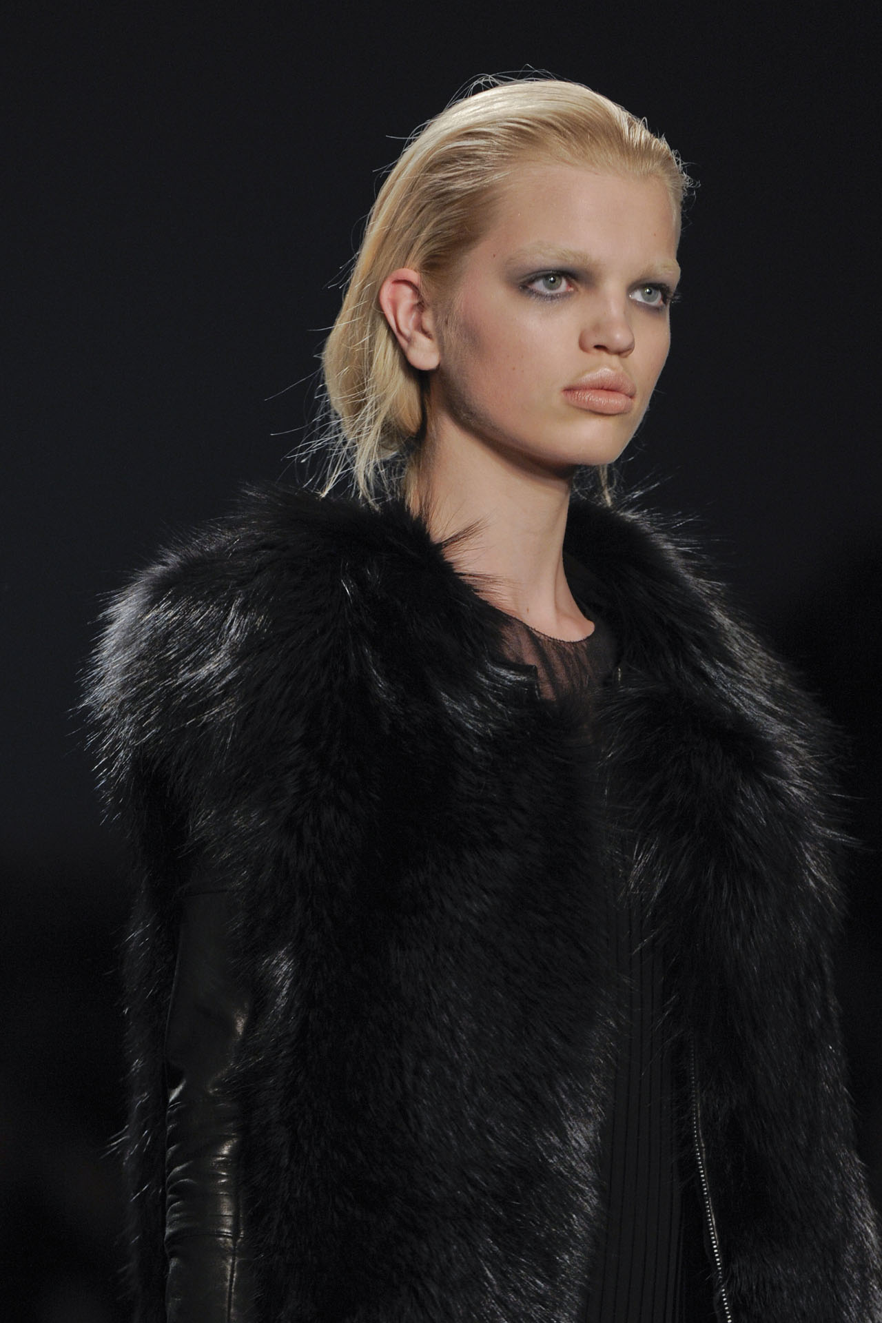 Vera Wang 2011ﶬ(x)(ji)DƬ