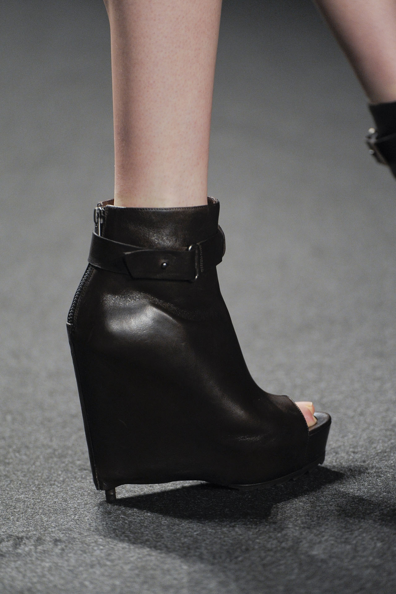 Vera Wang 2011ﶬDƬ