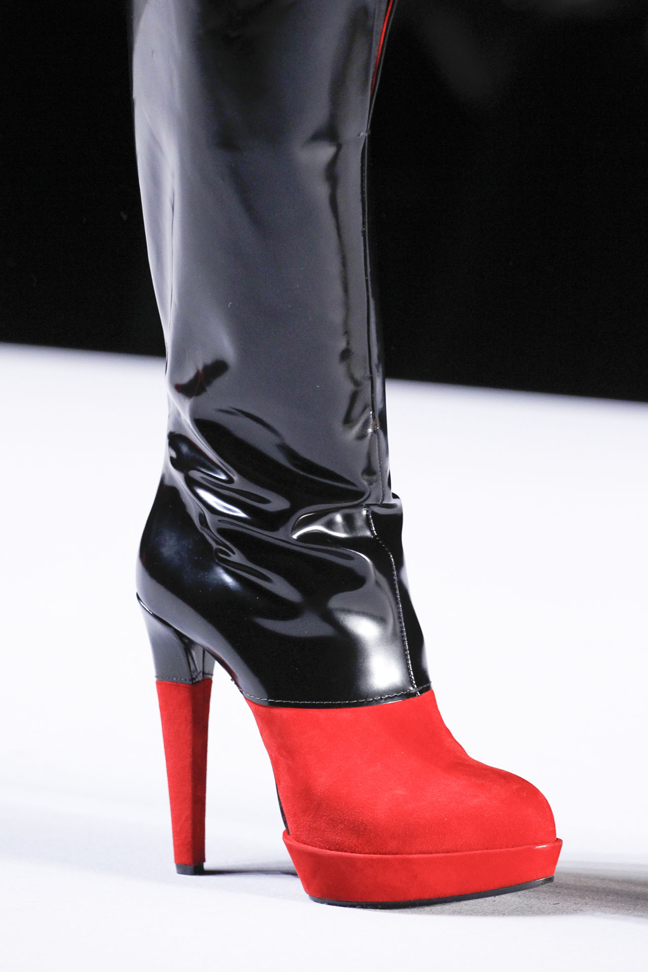 Viktor & Rolf 2011ﶬ(x)(ji)DƬ