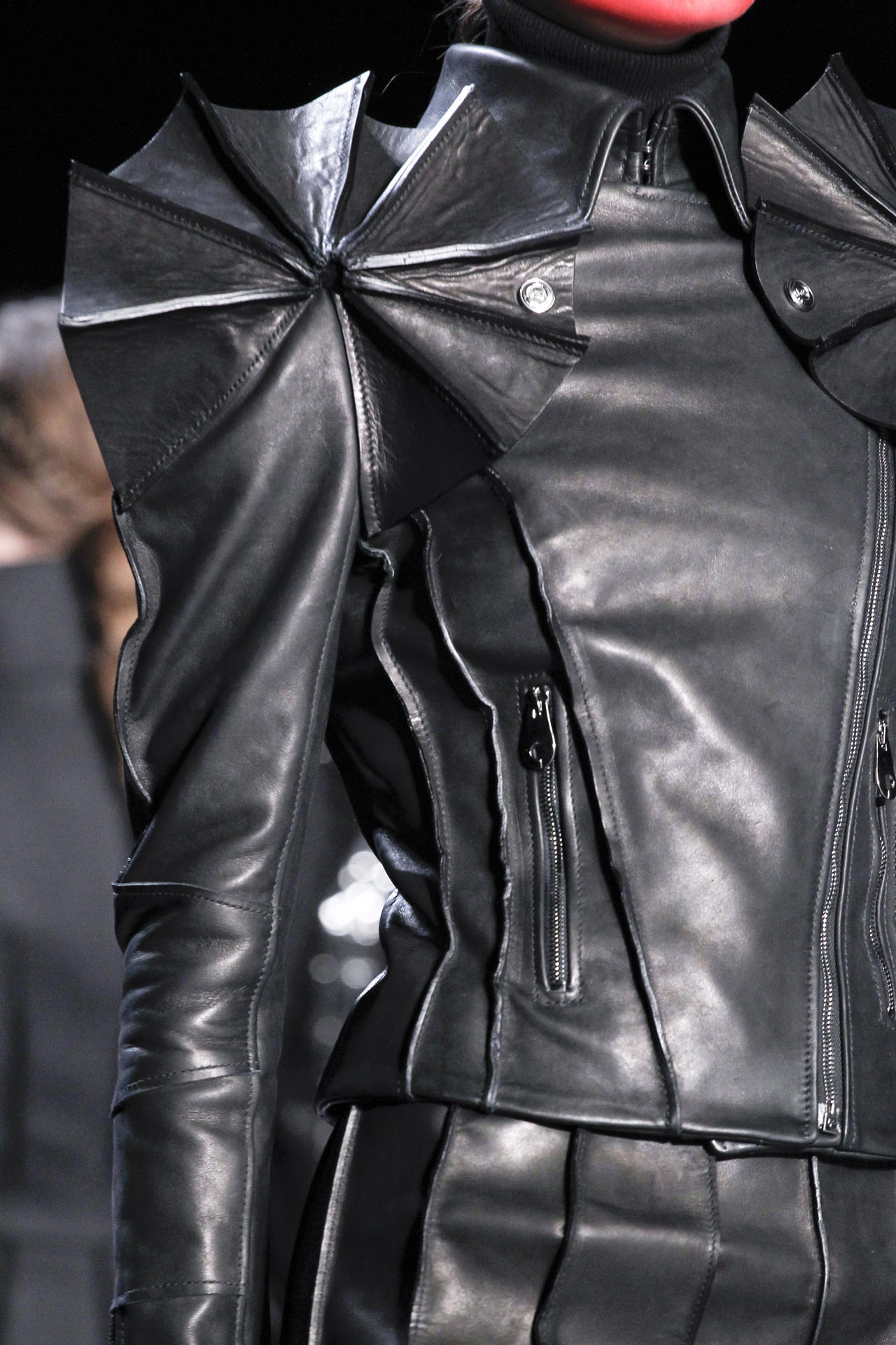 Viktor & Rolf 2011ﶬ(x)(ji)DƬ