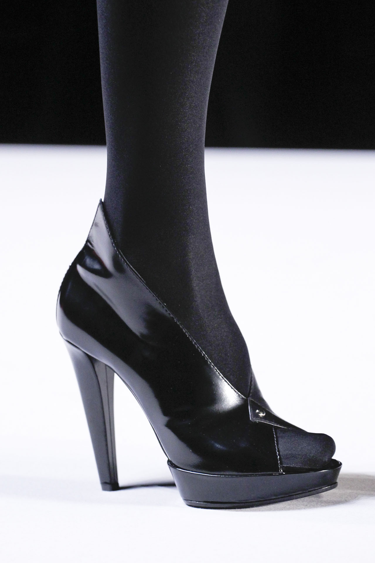 Viktor & Rolf 2011ﶬDƬ