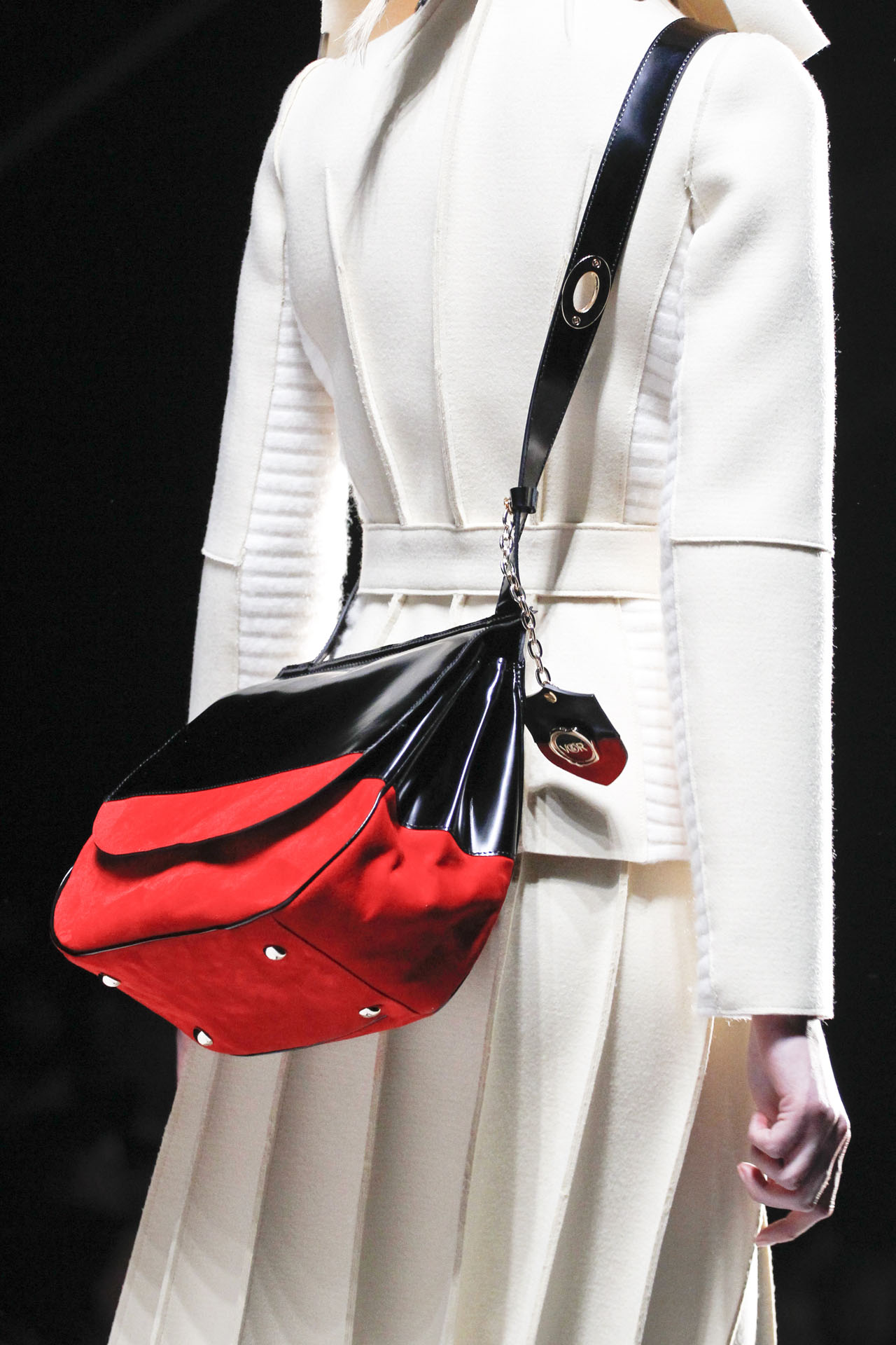 Viktor & Rolf 2011ﶬDƬ