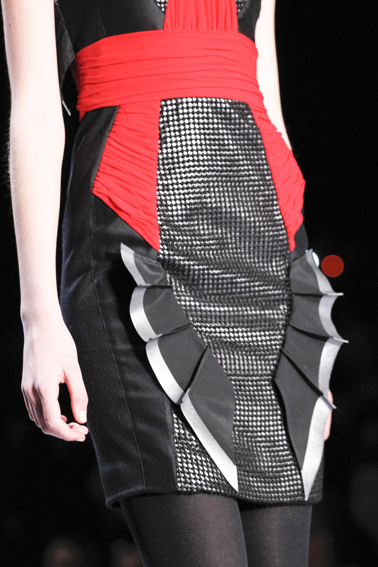 Viktor & Rolf 2011ﶬDƬ