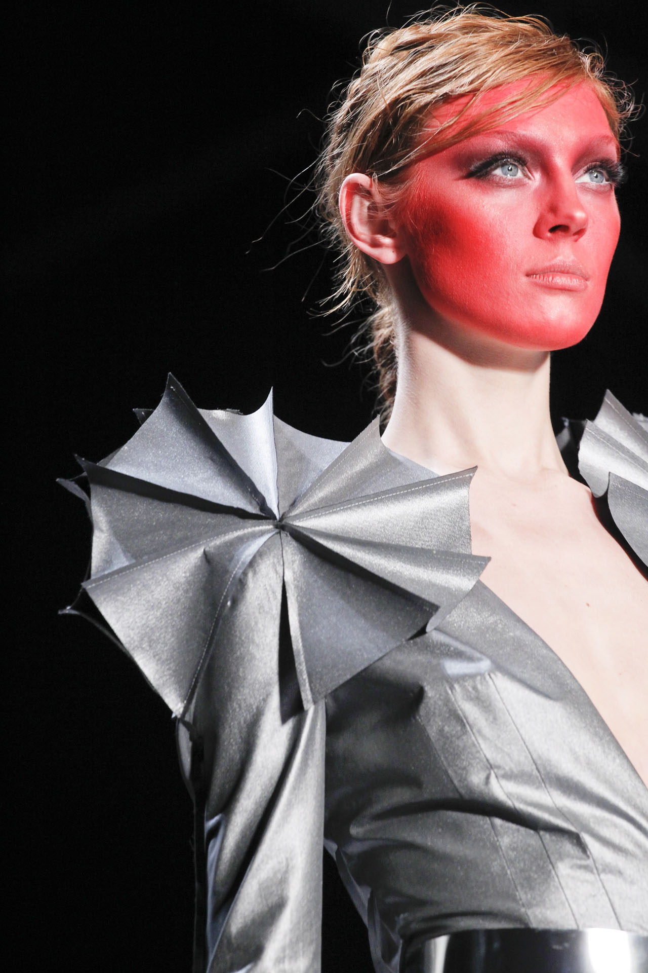 Viktor & Rolf 2011ﶬDƬ