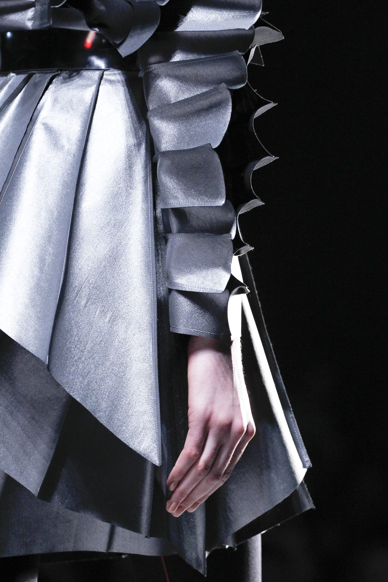 Viktor & Rolf 2011ﶬ(x)(ji)DƬ