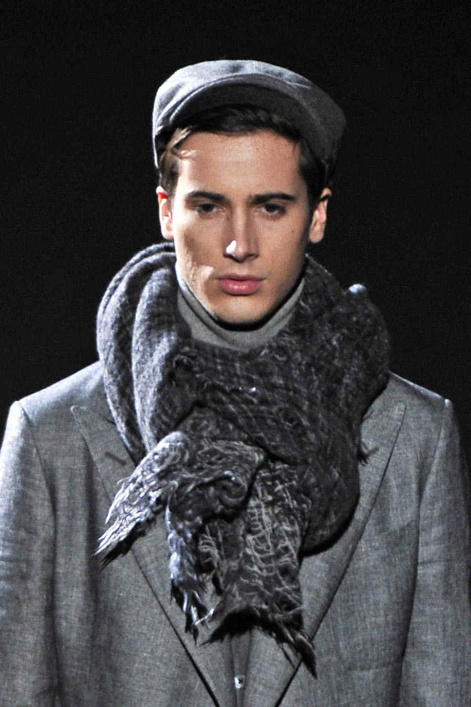 Corneliani 2011ﶬbDƬ
