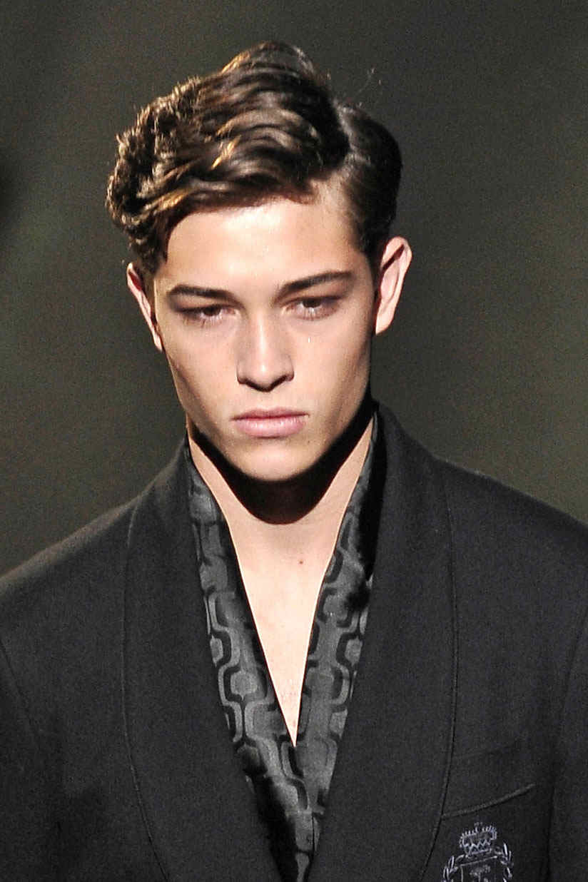 Corneliani 2011ﶬbDƬ