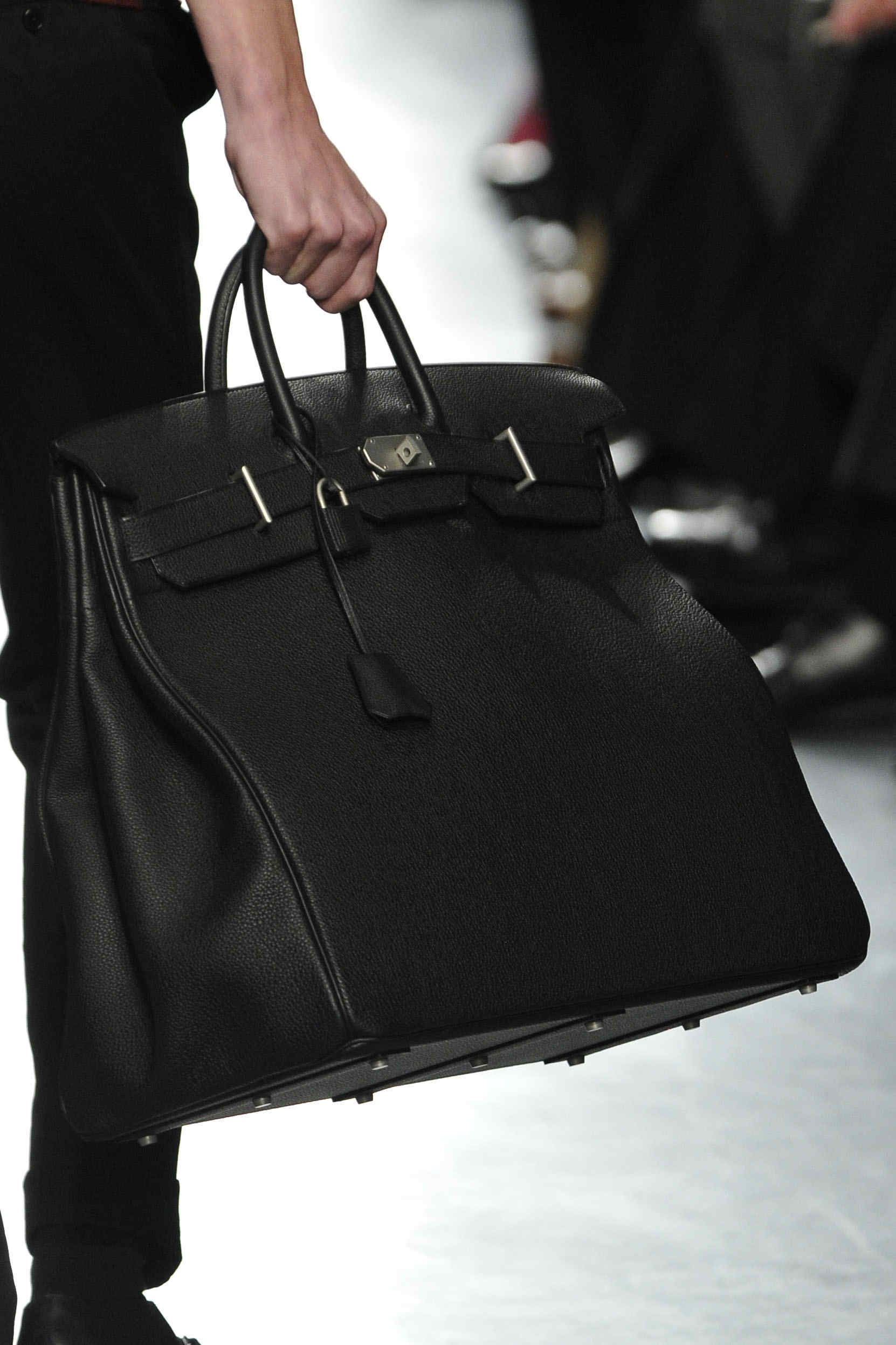 Hermes 2011ﶬbDƬ