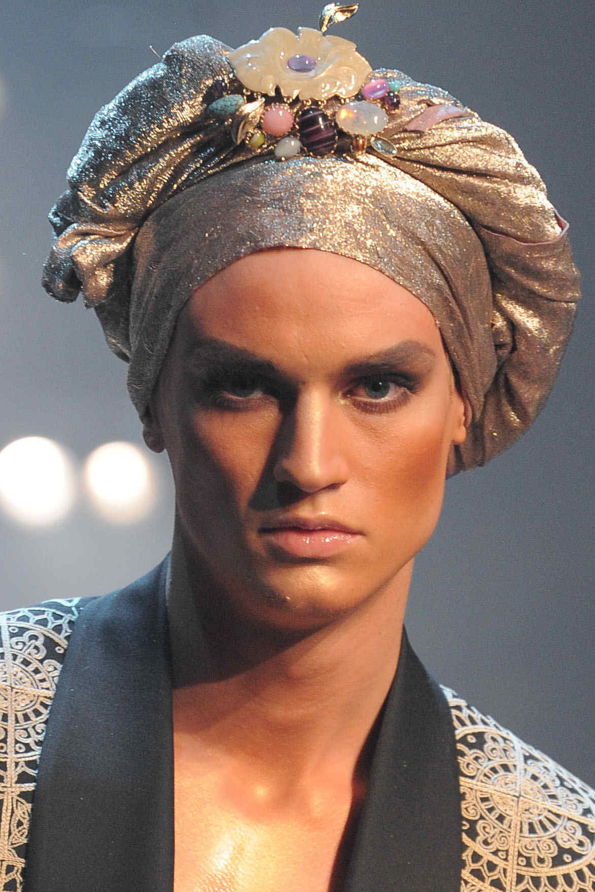 John Galliano 2011ﶬbDƬ