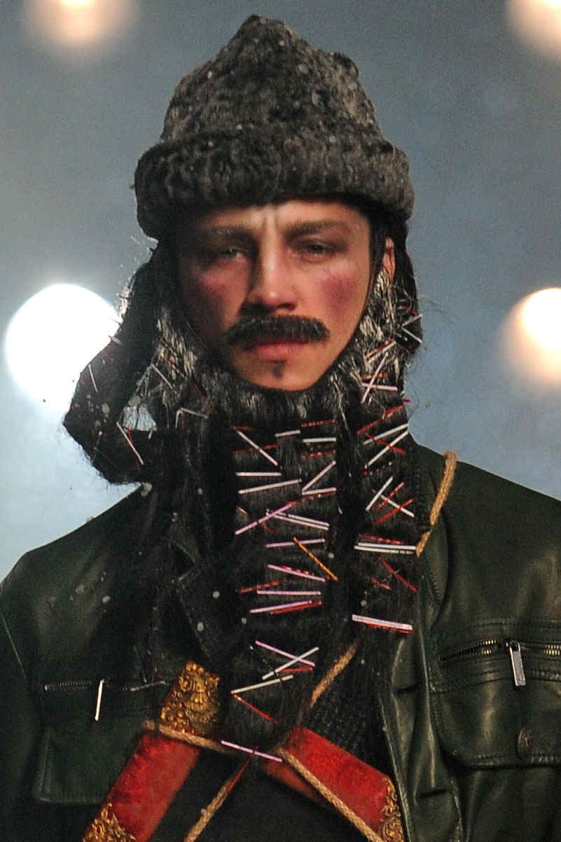 John Galliano 2011ﶬbDƬ