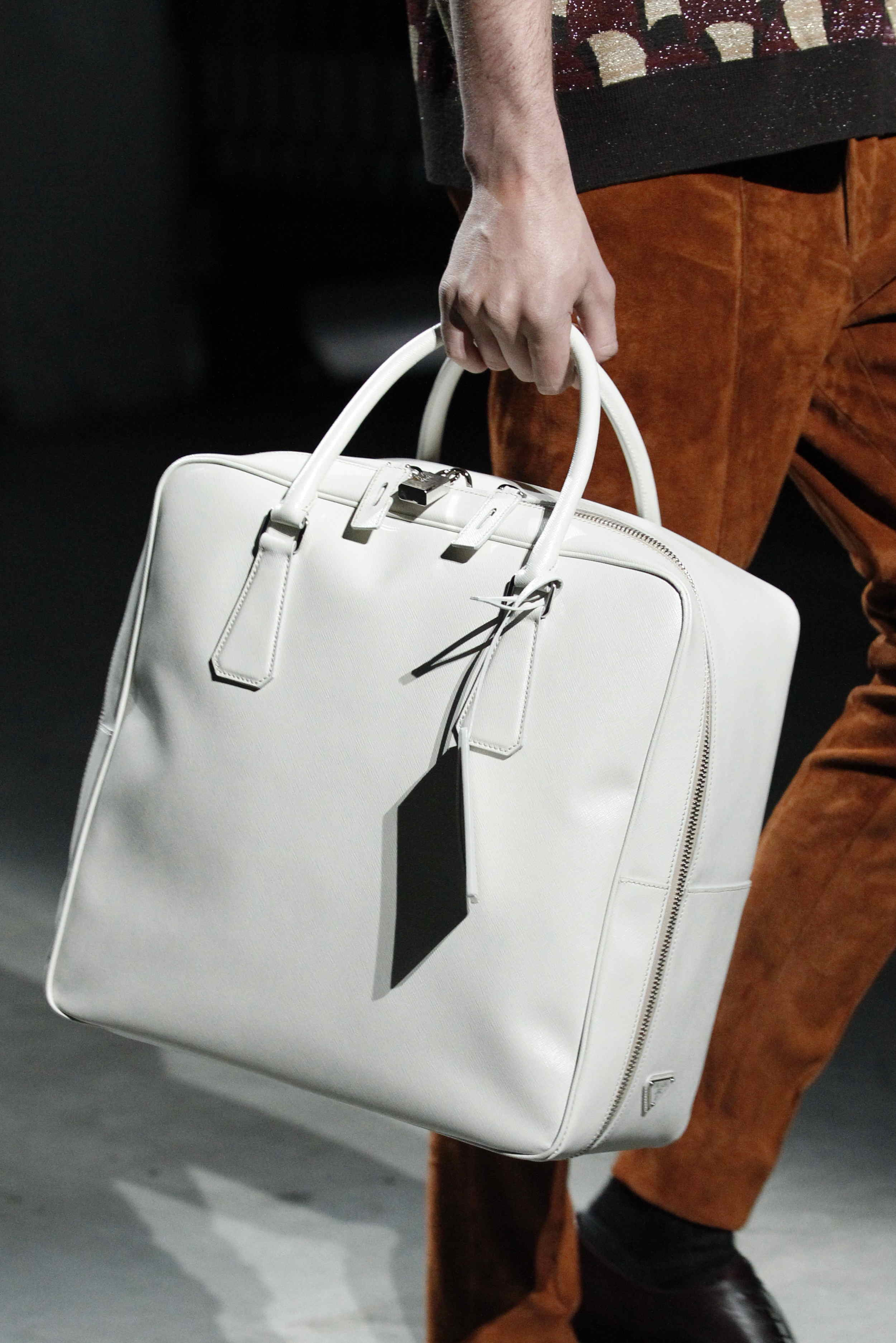 Prada 2011ﶬbDƬ