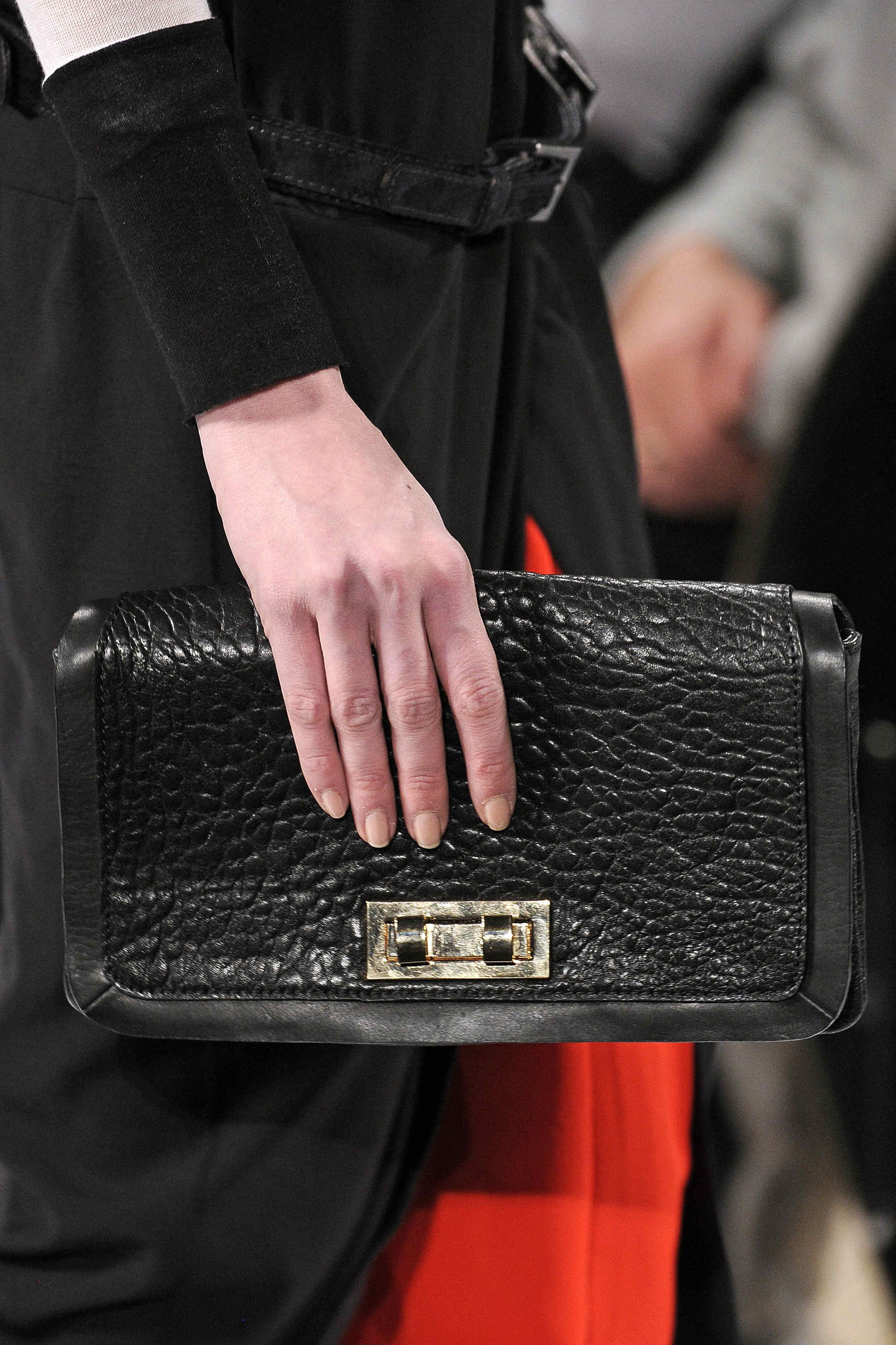 BCBG Max Azria 2011ﶬŮʿDƬ