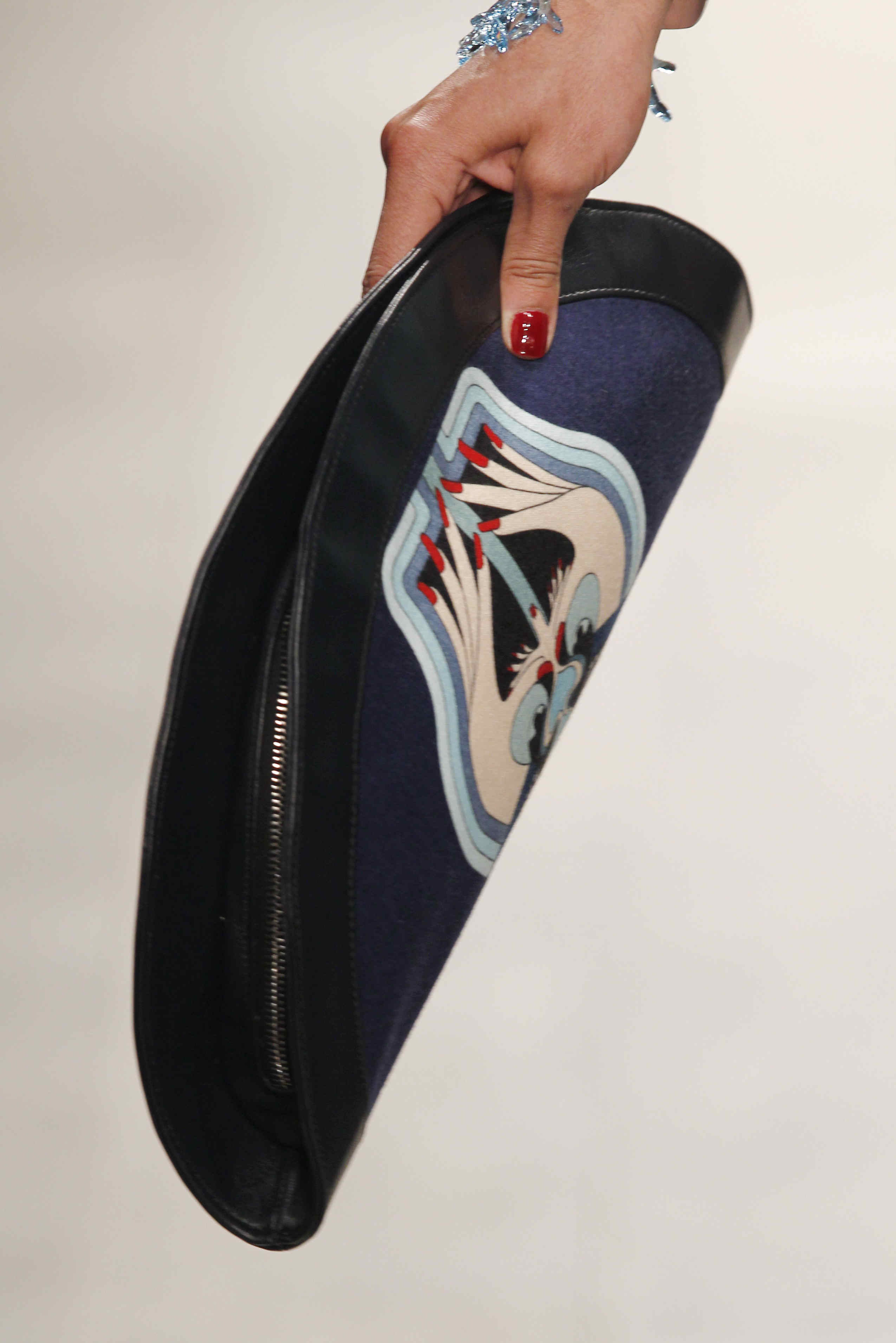 Holly Fulton 2011ﶬŮʿDƬ