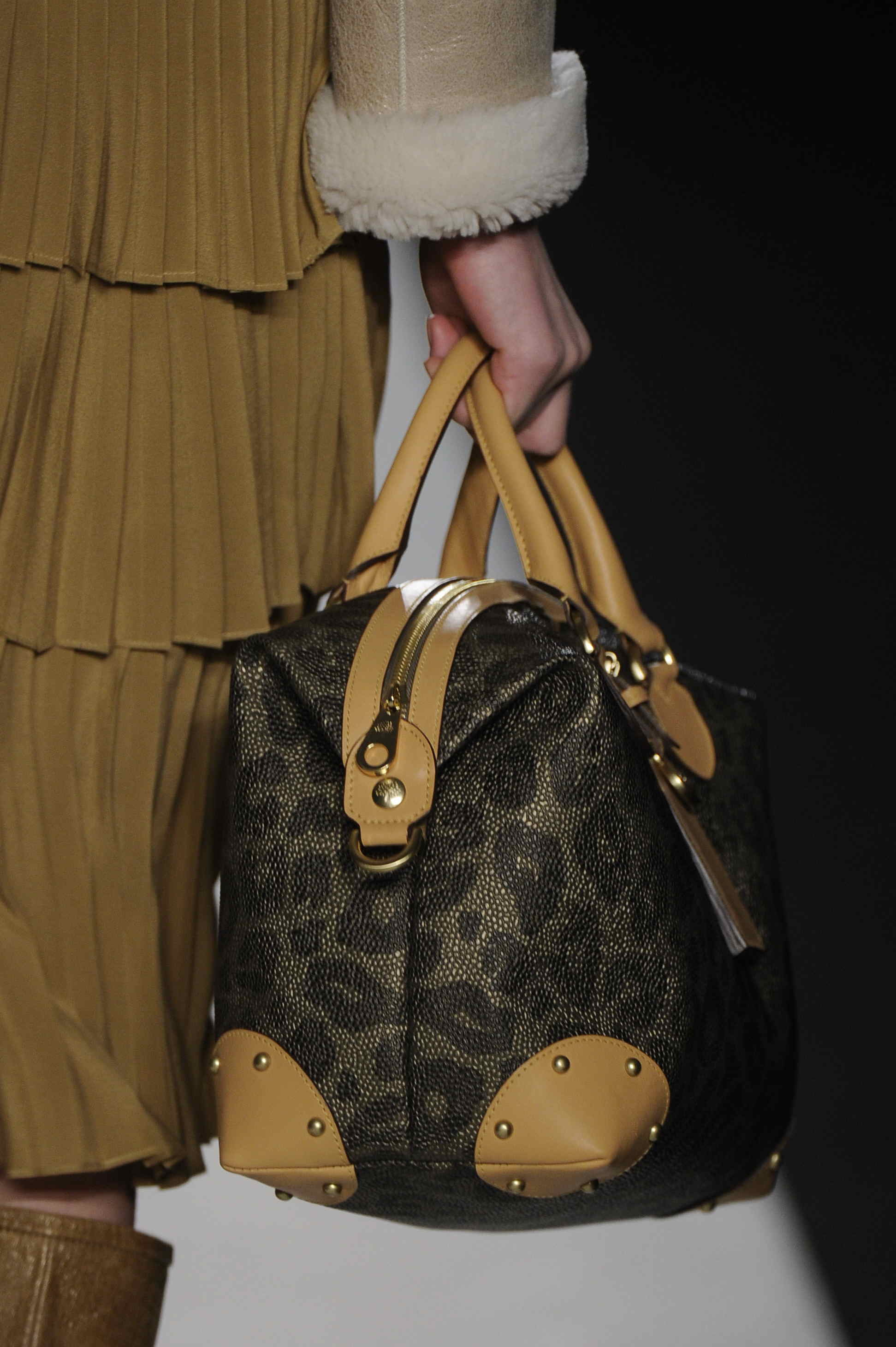 Mulberry 2011ﶬŮʿDƬ