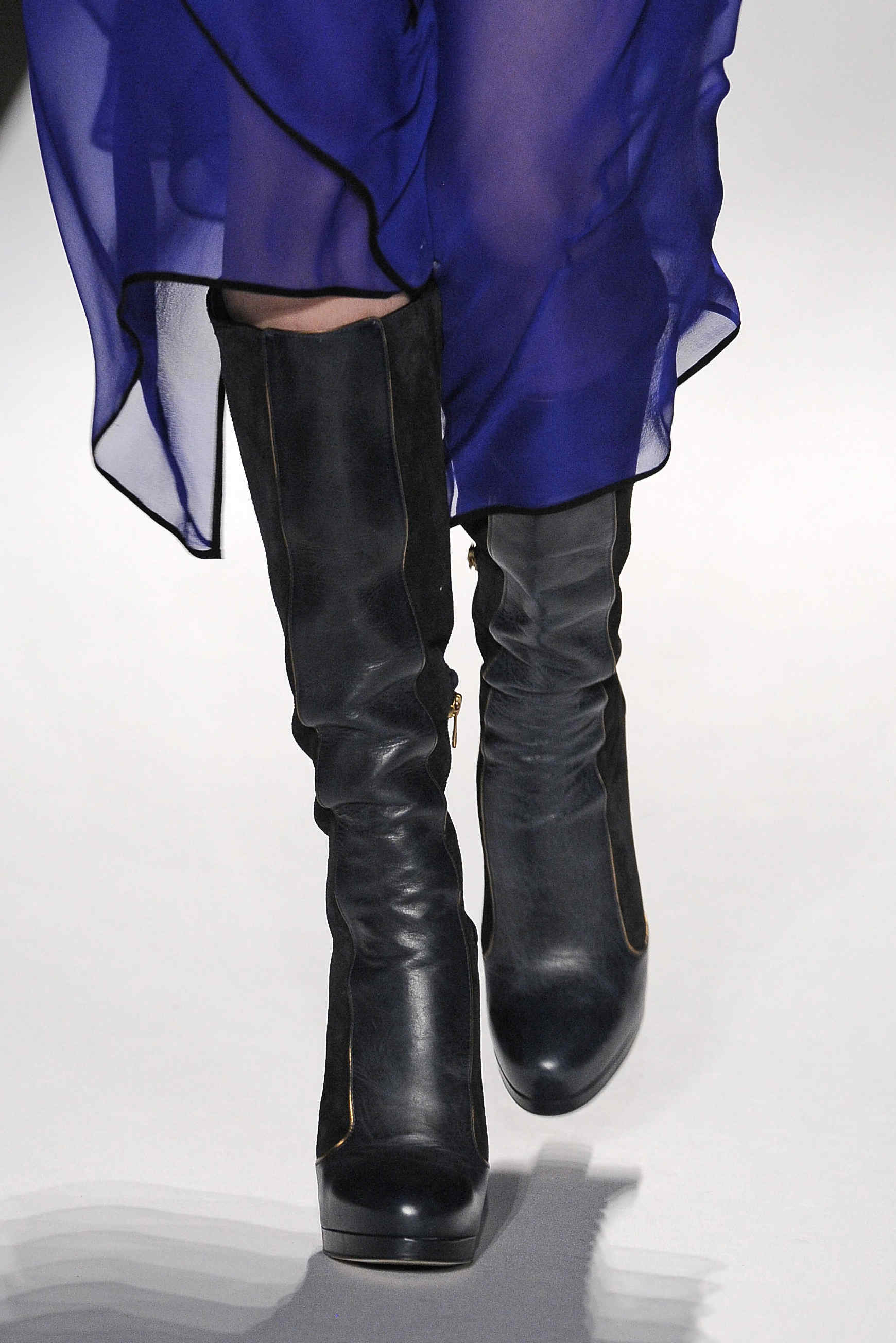 BCBG Max Azria 2011ﶬŮʿЬĸDƬ