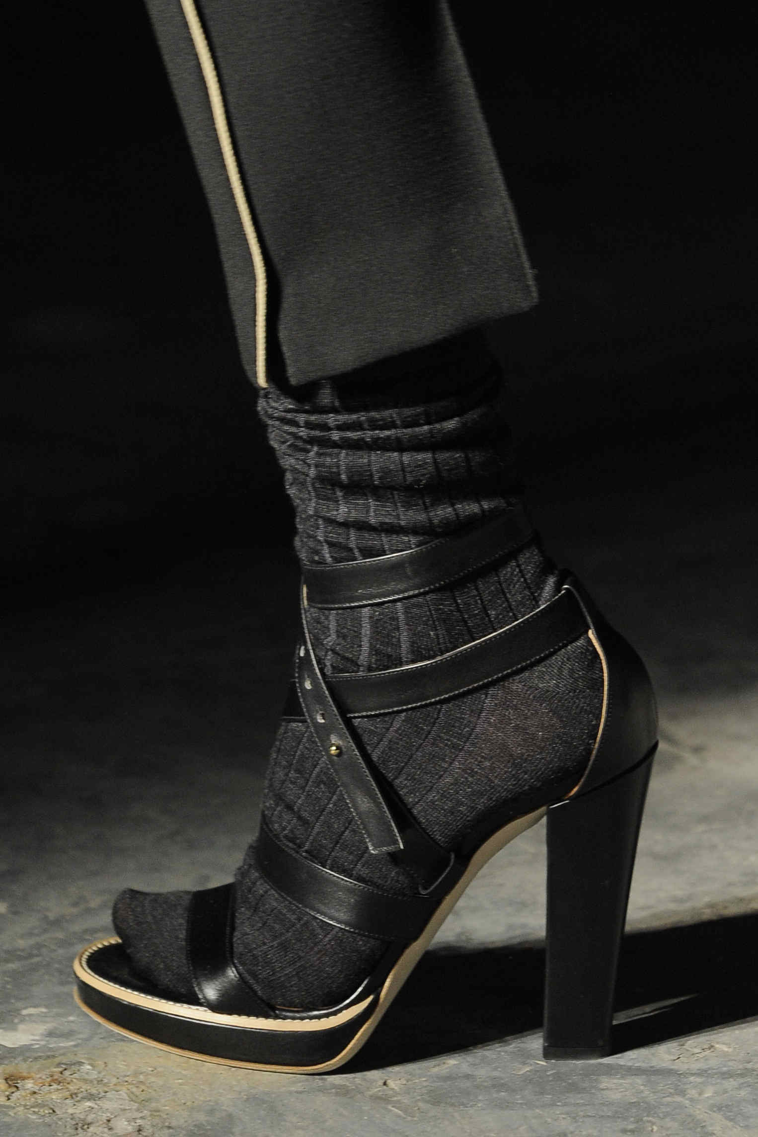 Edun 2011ﶬŮʿЬĸDƬ