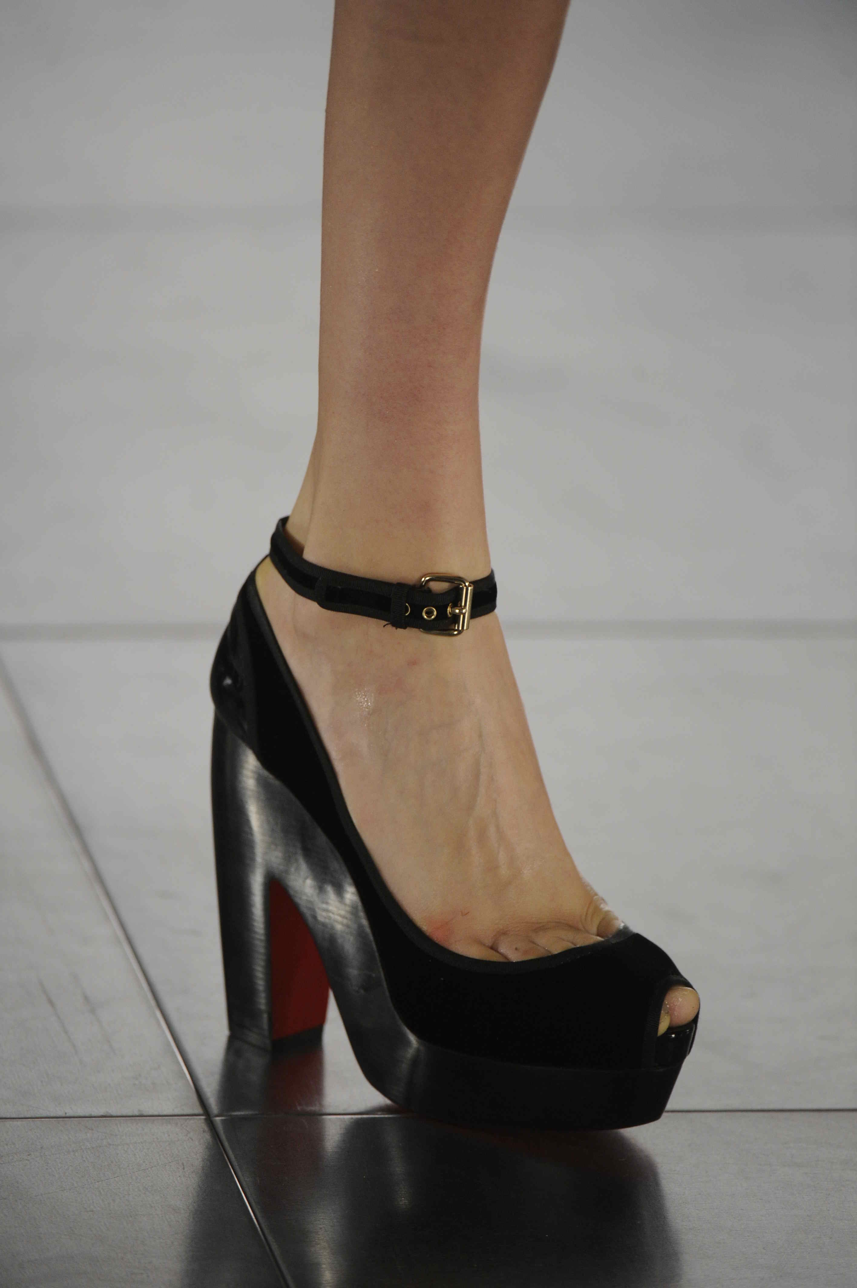Jonathan Saunders 2011ﶬŮʿЬĸDƬ