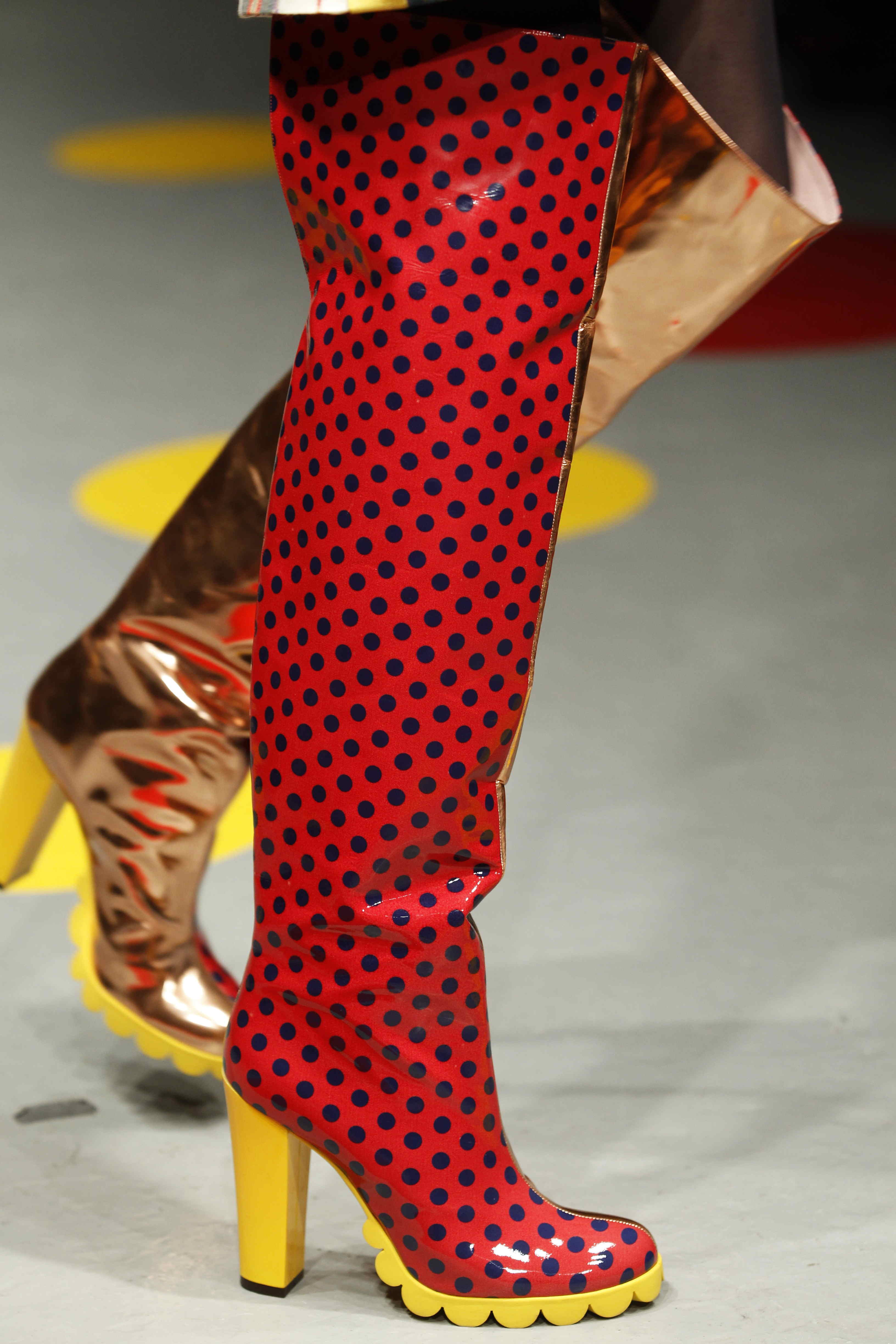 Louise Gray 2011ﶬŮʿЬĸDƬ