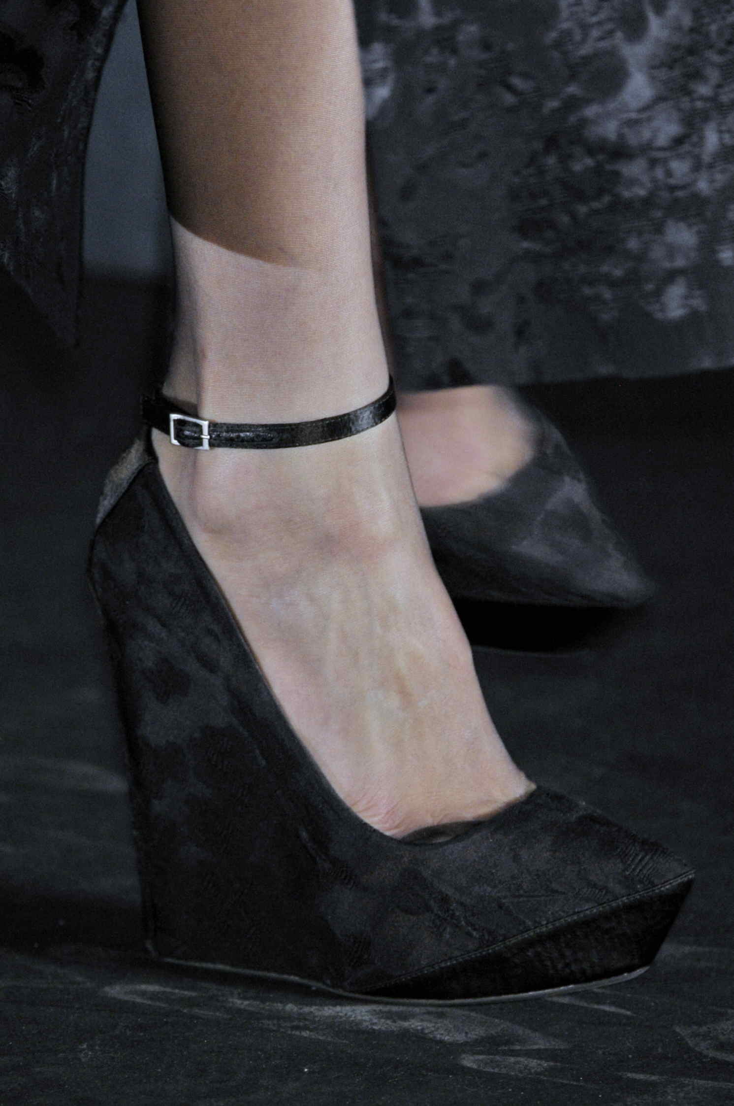 Theyskens Theory 2011ﶬŮʿЬĸDƬ