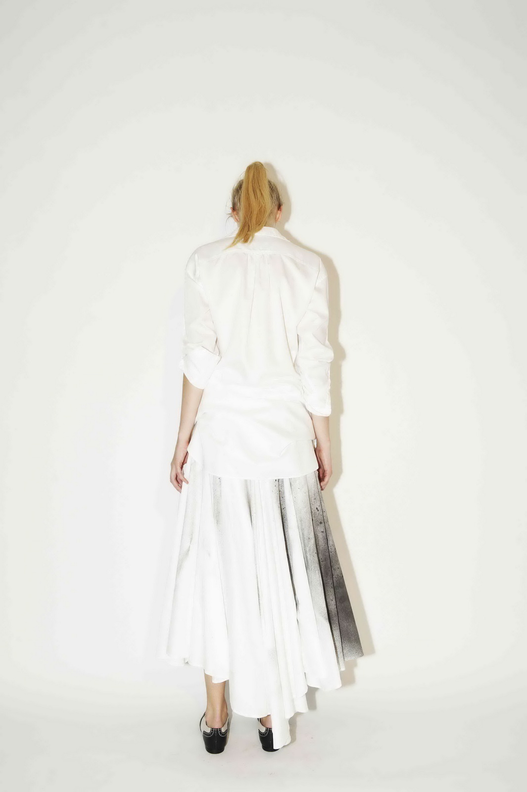 MIHARA YASUHIRO 2011ŮbLookbookDƬ