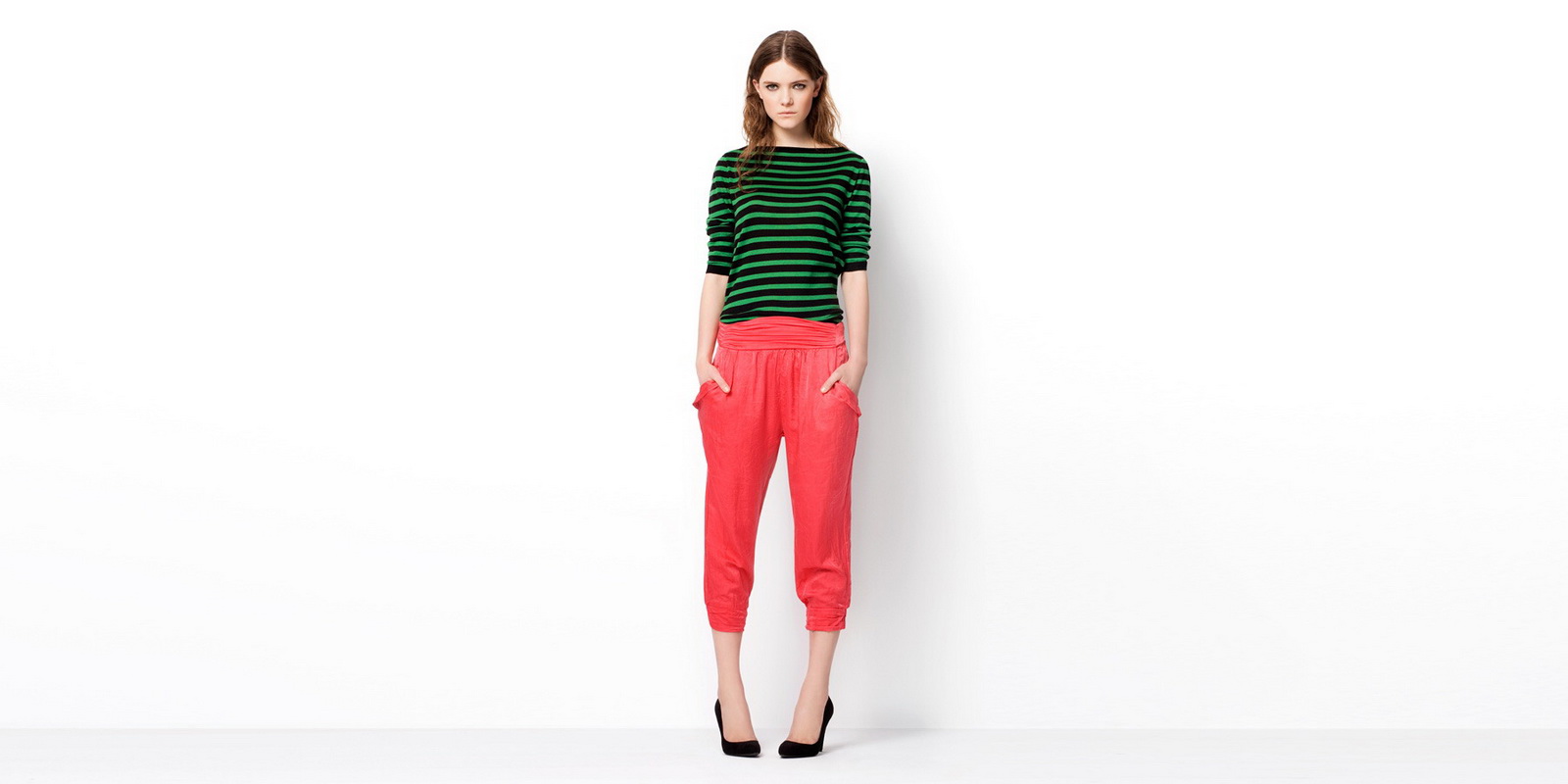Zara trfyoungϵ2011ŮbLookbookDƬ