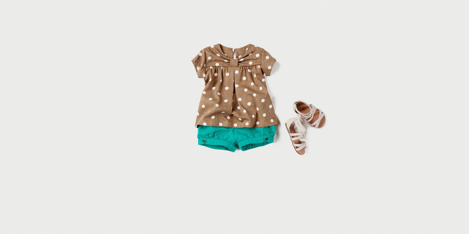 Zara trfyoungϵ2011ͯbLookbookDƬ