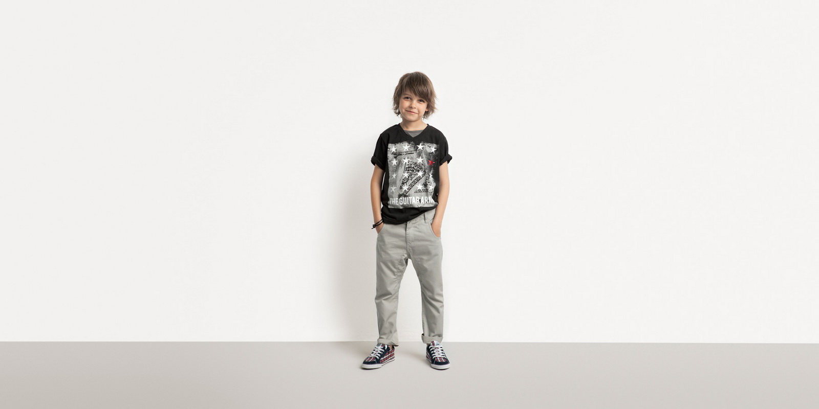 Zara trfyoungϵ2011ͯbLookbookDƬ