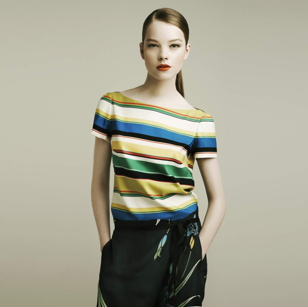 Zara 2011 ŮbLookbookDƬ
