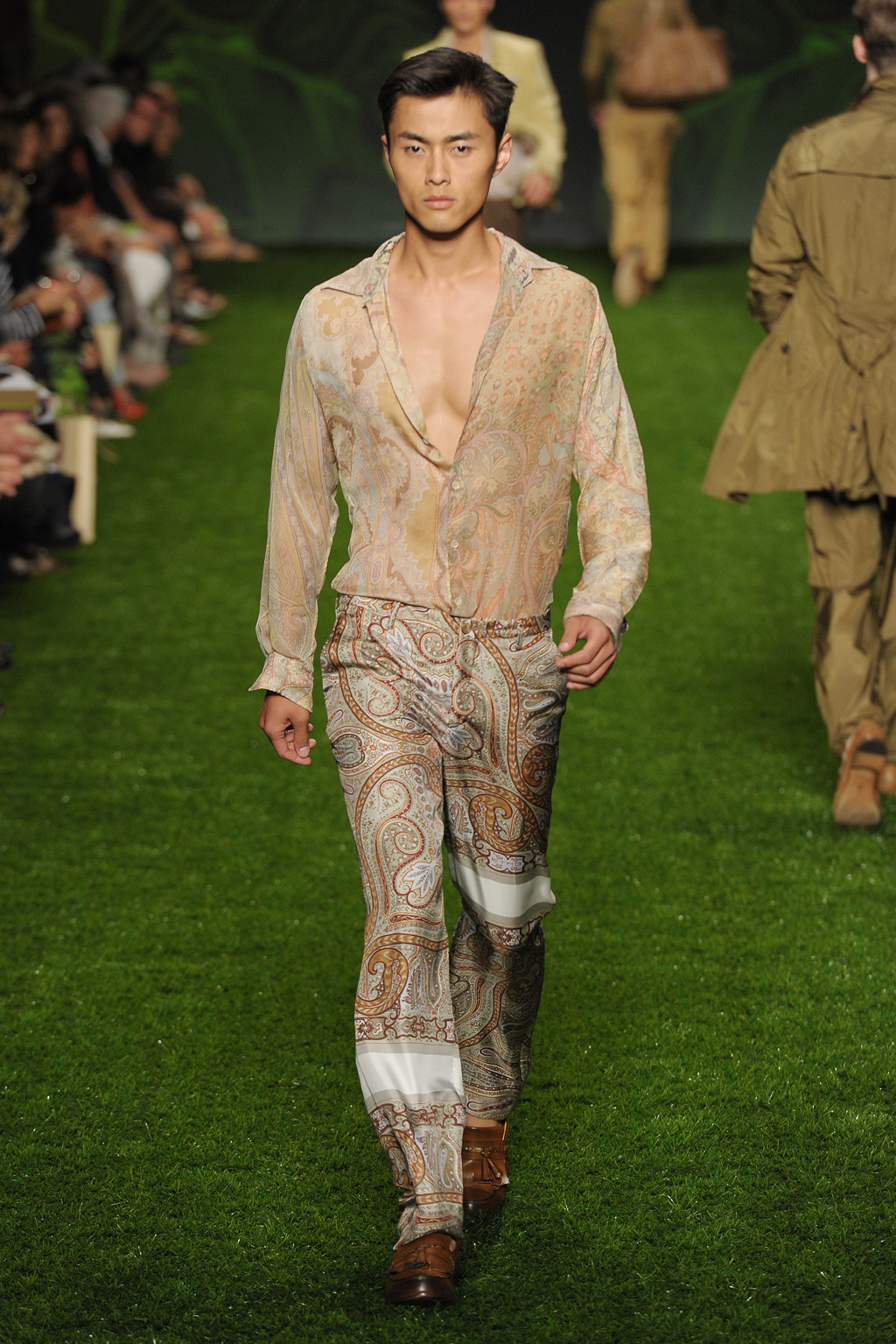 Etro 2011春夏男裝 秀場(chǎng)高清圖片