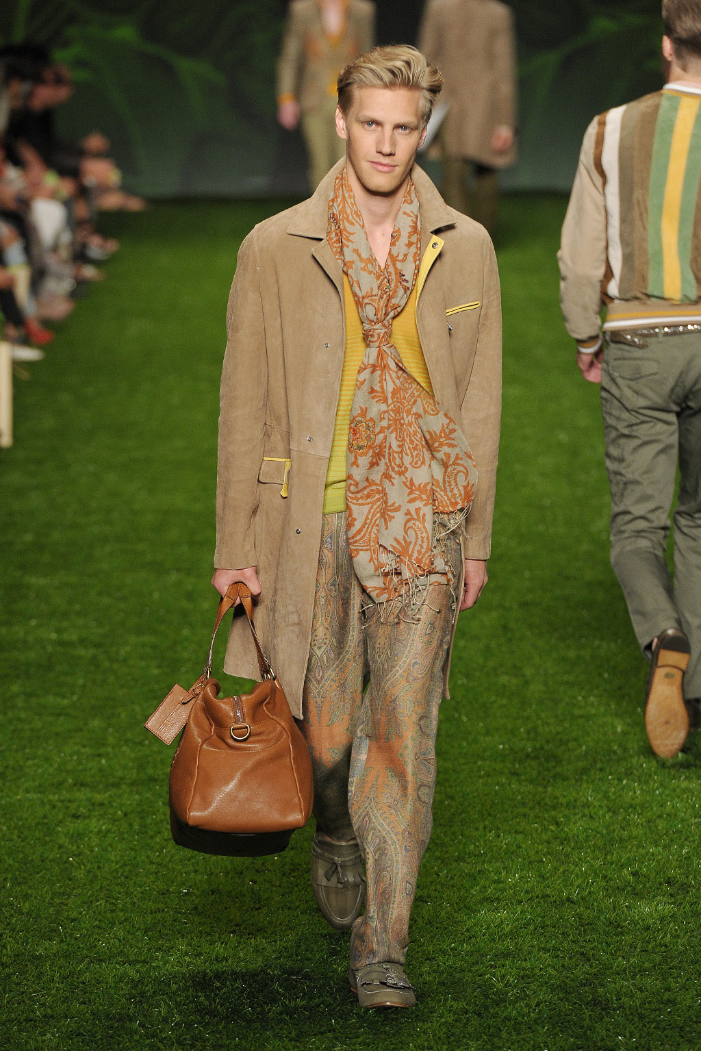 Etro 2011b DƬ