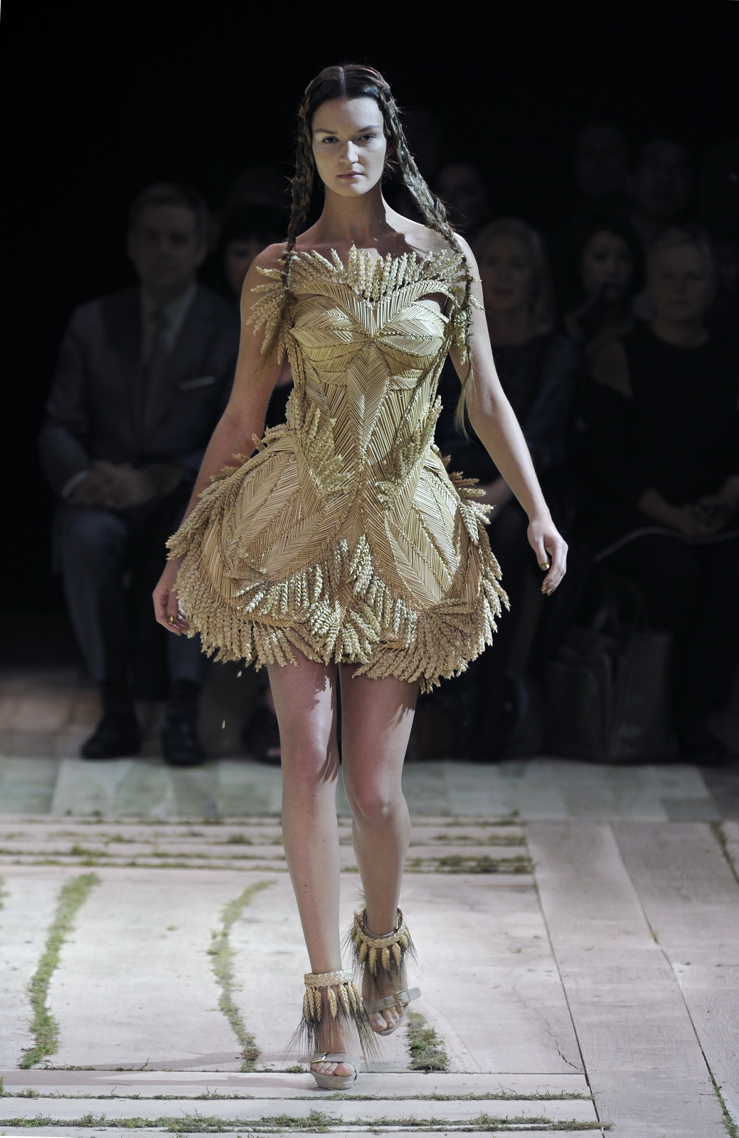 Alexander McQueen 11Ůb DƬ