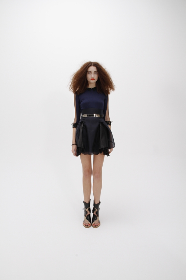TOGA 11Ůb LookbookDƬ