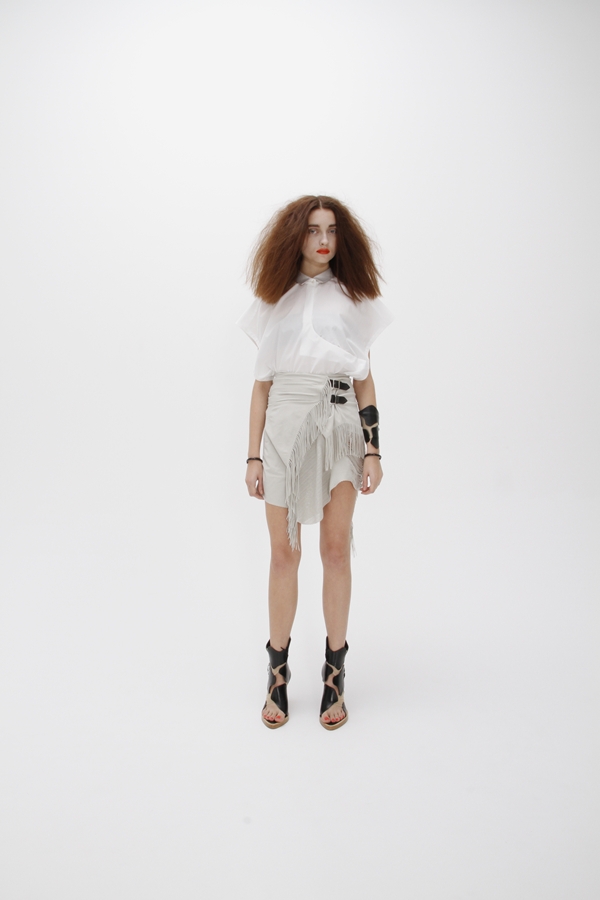 TOGA 11Ůb LookbookDƬ