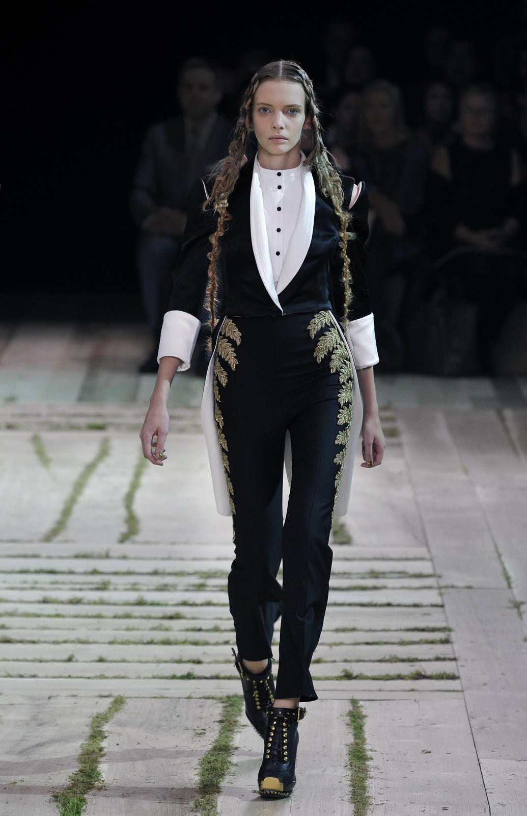 Alexander McQueen 11ŮbDƬ