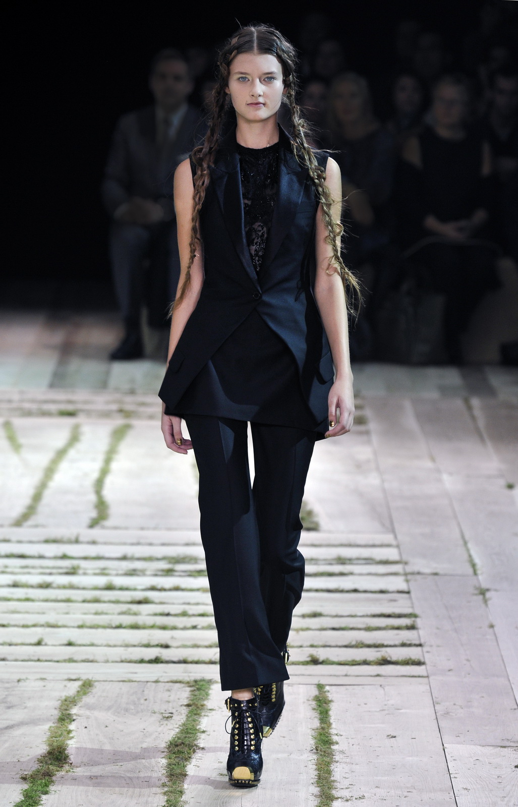 Alexander McQueen 11ŮbDƬ