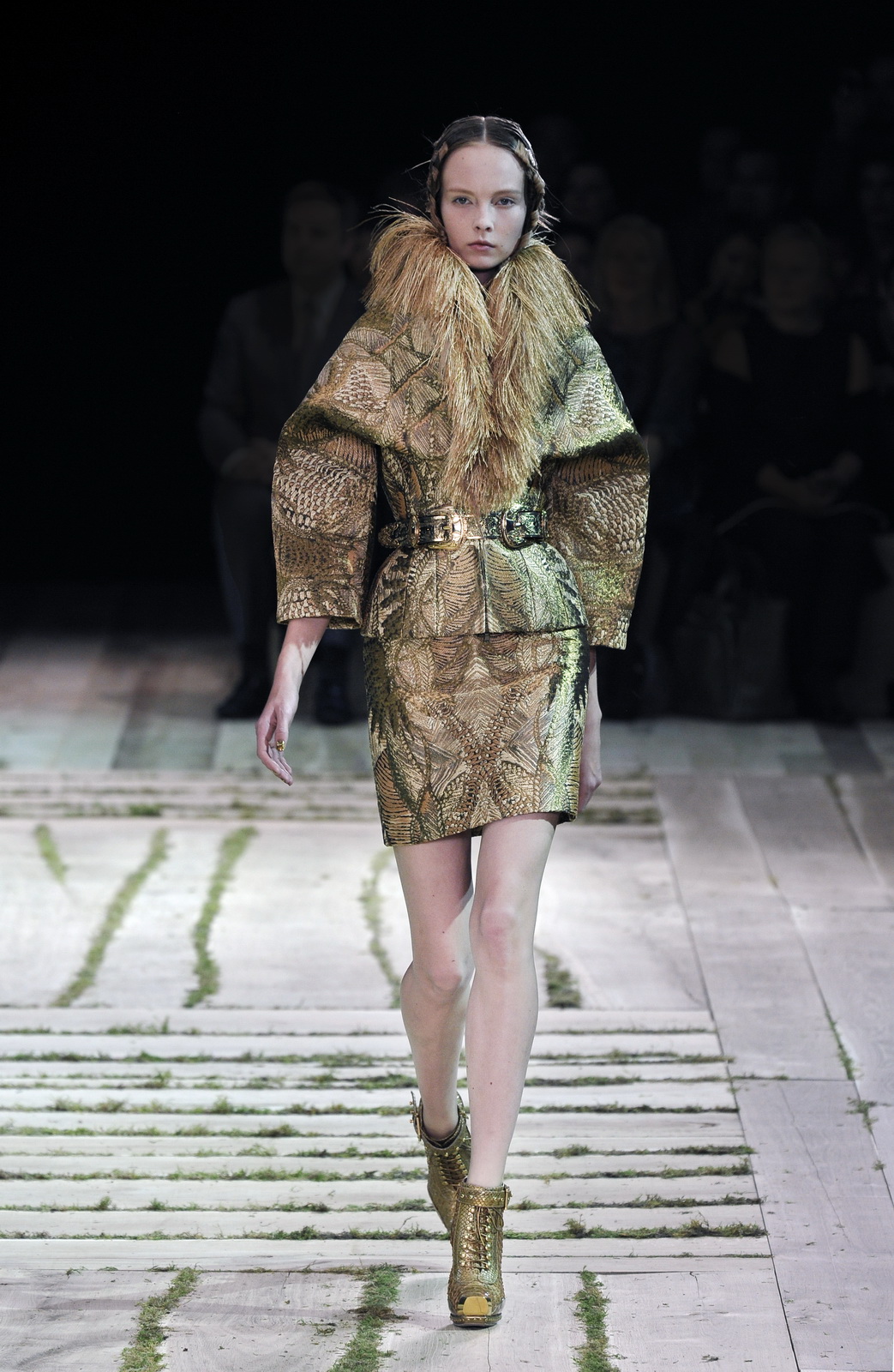 Alexander McQueen 11春夏女裝 