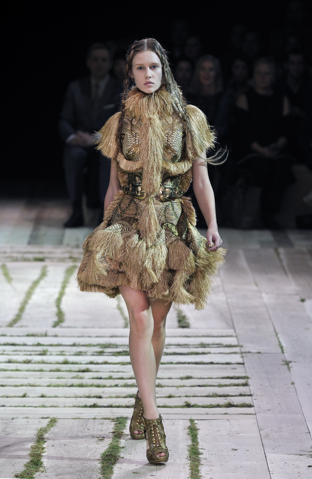Alexander McQueen 11春夏女裝 